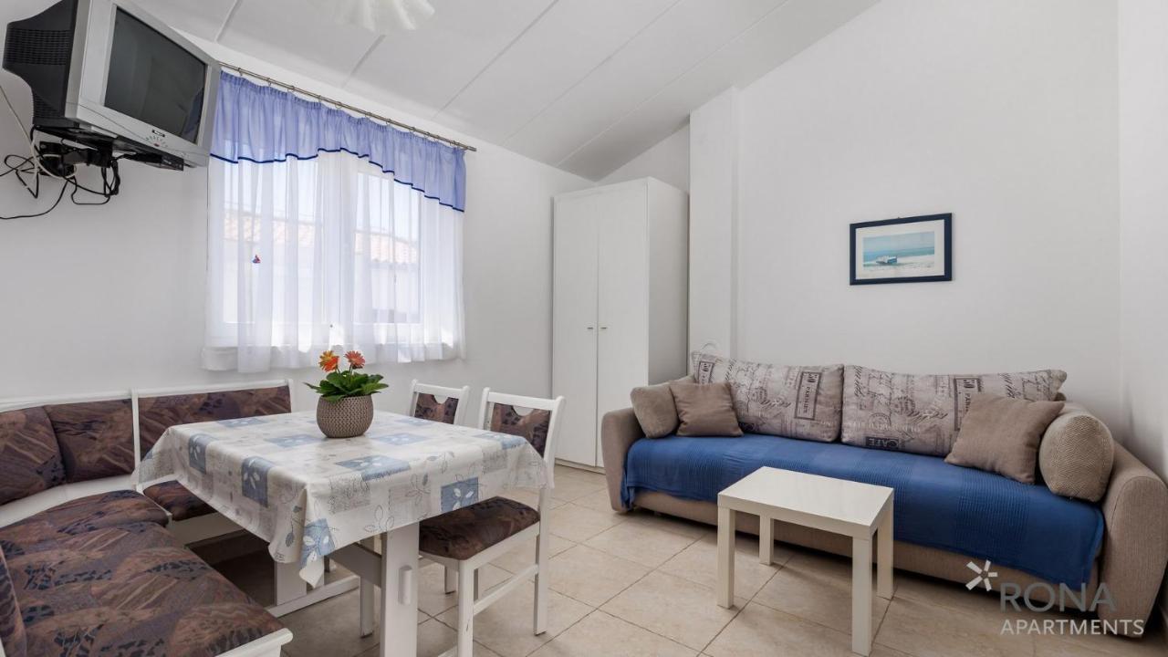 Rona Apartment Zdravko Барбарига Экстерьер фото